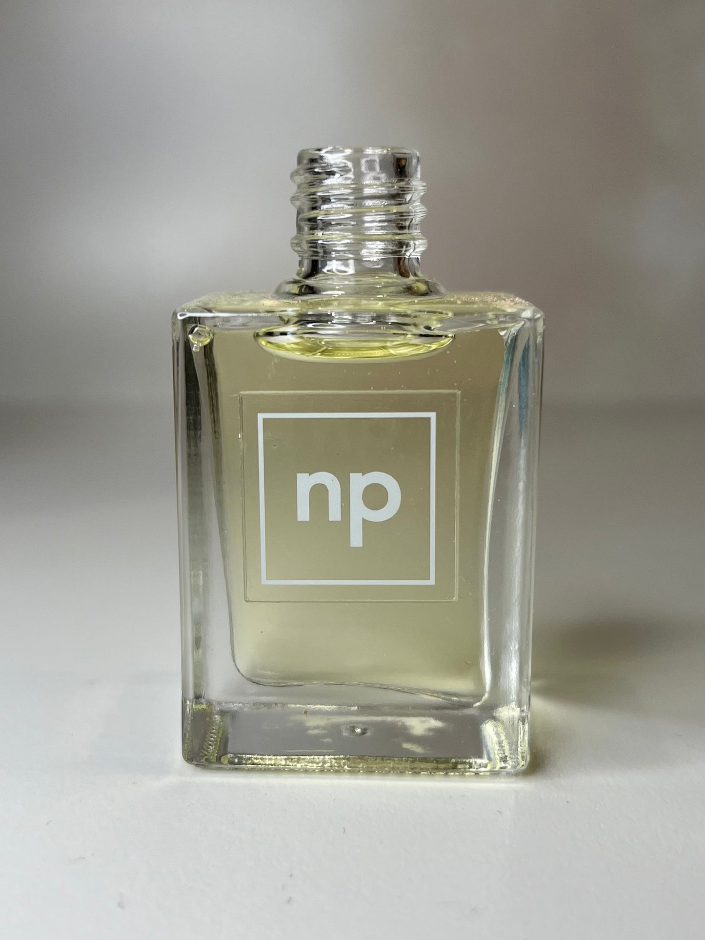 peach for the stars (cuticle oil)