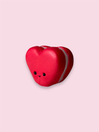 heart macaron